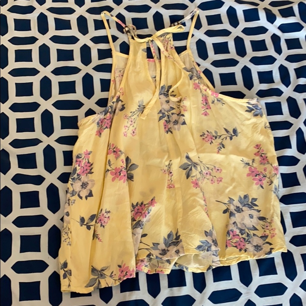 Hollister Top - Picture 2 of 4